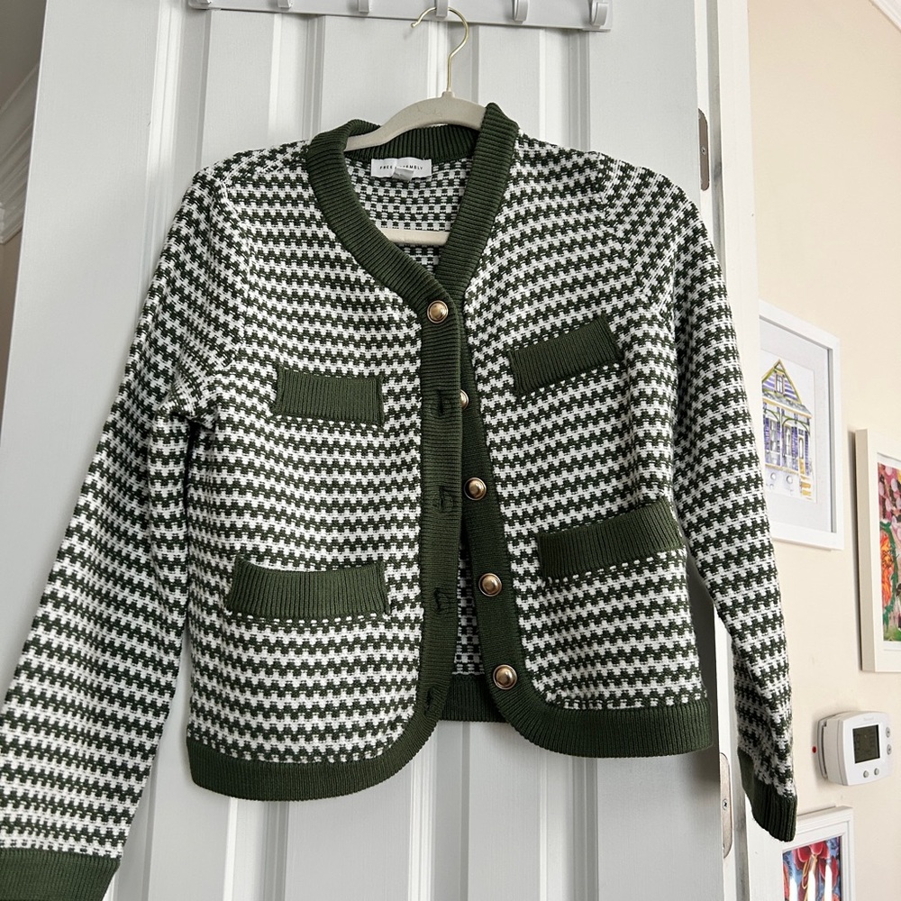 Green and White Women's Cardigan Sweater